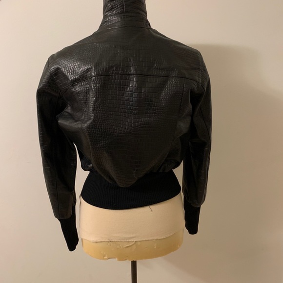 Leather Jacket - Picture 4 of 6